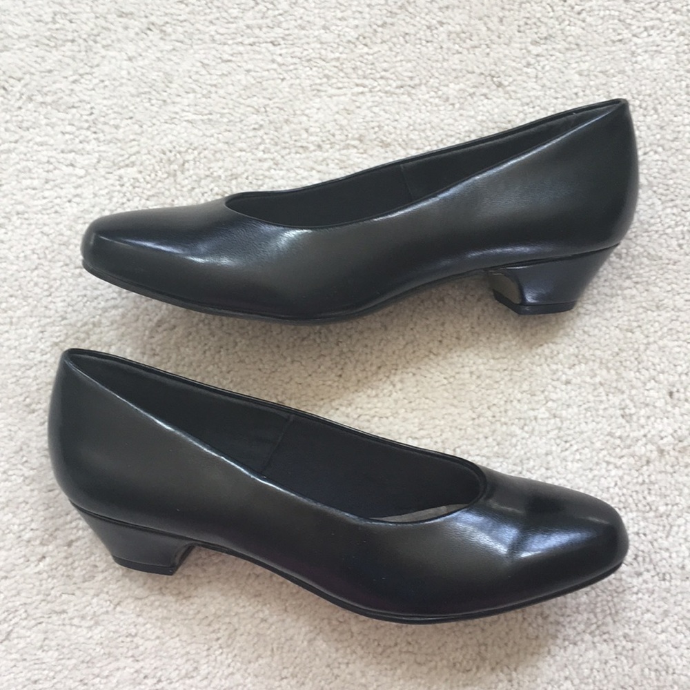 NWOB Soft Style Angel Pump